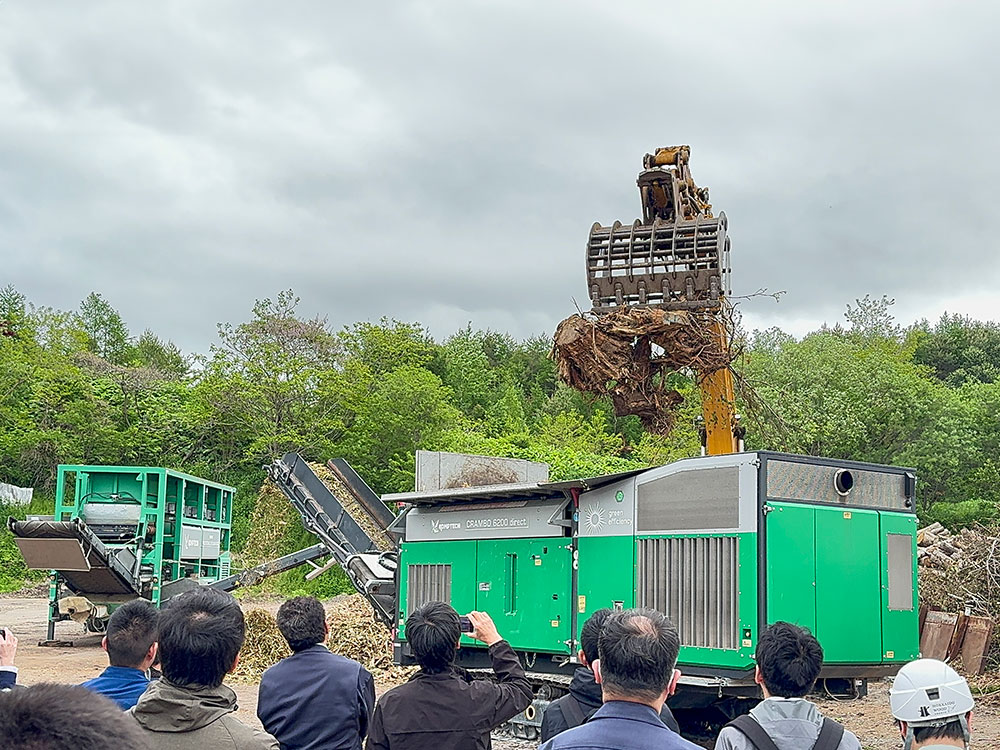 クランボー6000による根株破砕