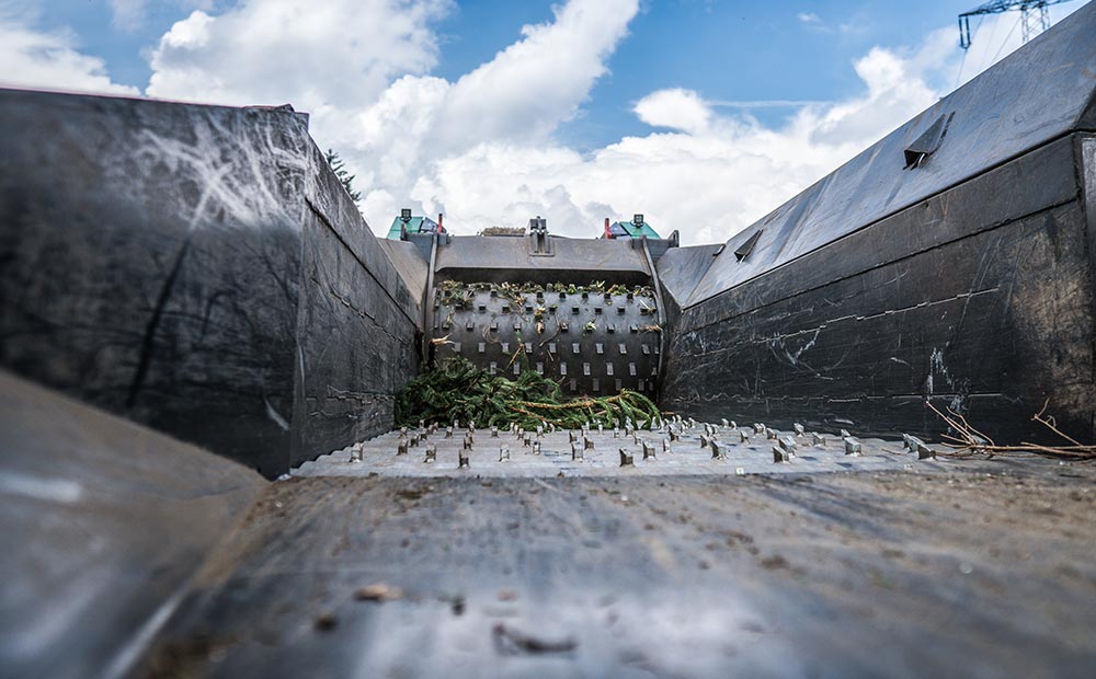 大型インフィード